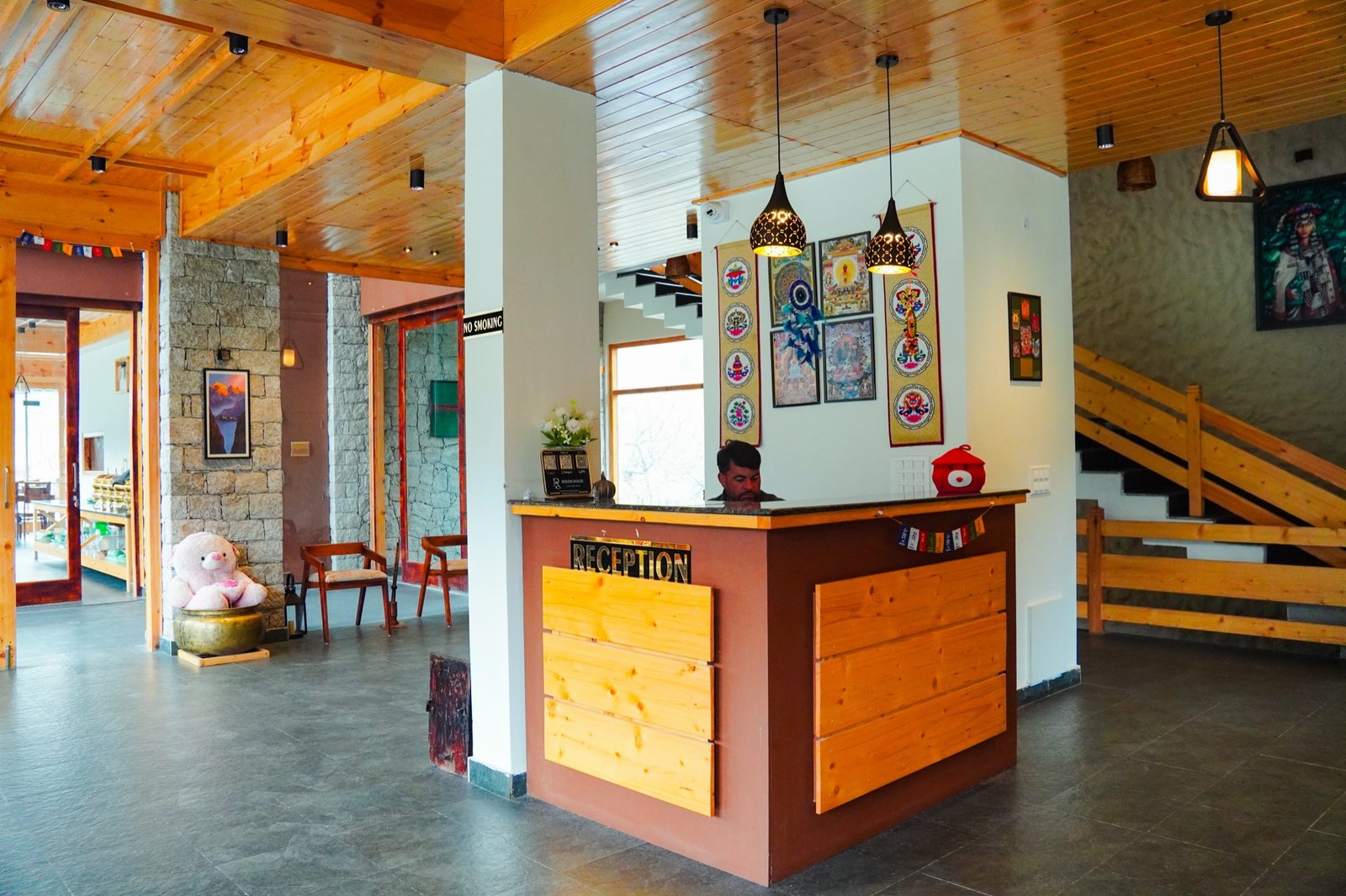 The reception and lobby